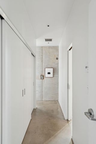 2054 W Grand Avenue, Chicago, IL 60612