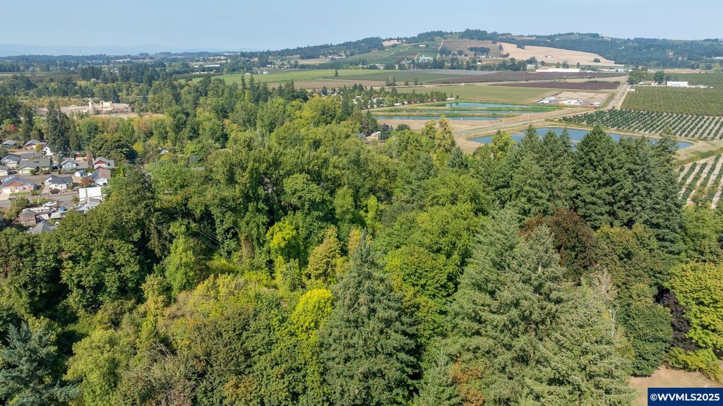 Image 8 of property listing at Lot 1700 SE Palmer Ln, Dayton, OR 97114