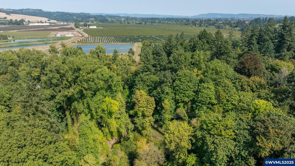 Image 9 of property listing at Lot 1700 SE Palmer Ln, Dayton, OR 97114
