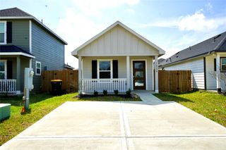 16790 N Marie Village Drive, Conroe, TX 77306