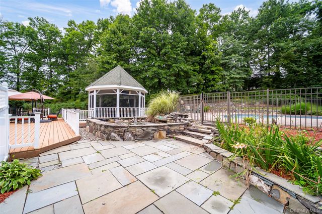 4 Fox Hollow Drive, Blooming Grove, NY 10914