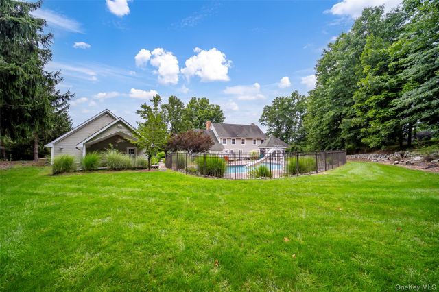 4 Fox Hollow Drive, Blooming Grove, NY 10914