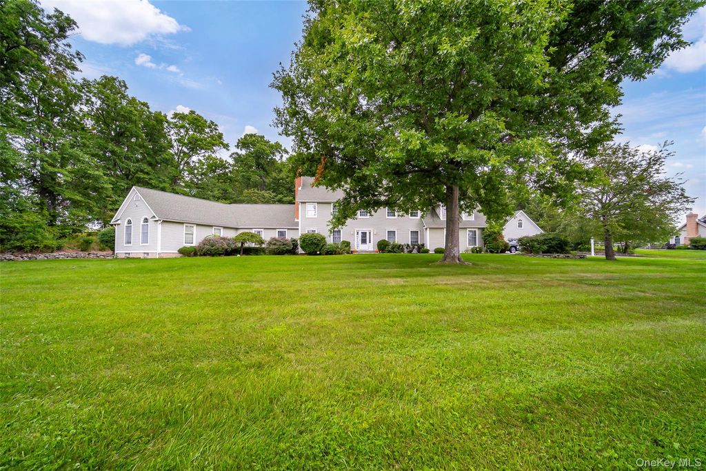 4 Fox Hollow Drive, Blooming Grove, NY 10914 — photo 2