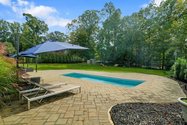 29 DEARBORN DR, Old Tappan, NJ 07675