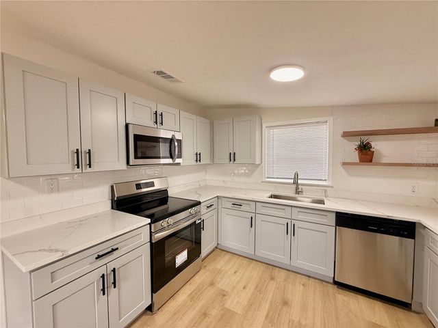 2334 VINCENT ROAD, Orlando, FL 32817