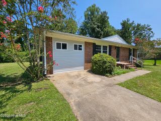 39 Cornell Drive, Jacksonville, NC 28546