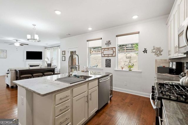 352 Hinton Farm Way, Dacula, GA 30019