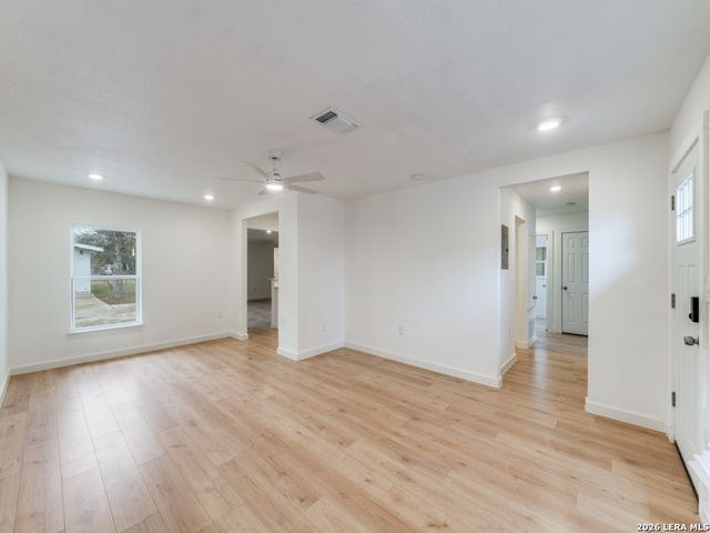 2207 Burnet, San Antonio, TX 78202