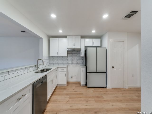 2207 Burnet, San Antonio, TX 78202