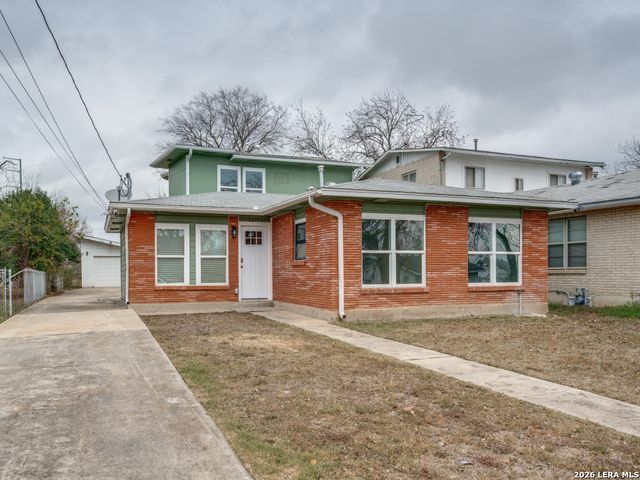 2207 Burnet, San Antonio, TX 78202