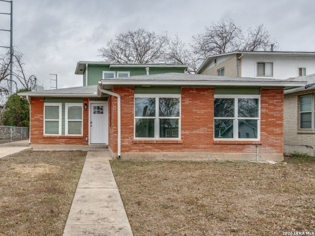 2207 Burnet, San Antonio, TX 78202
