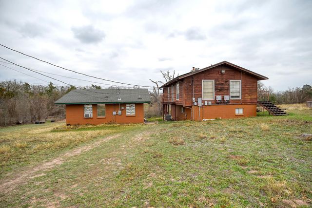 537 Leisure LN, Cedar Creek, TX 78612