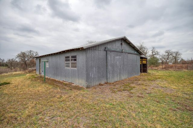 537 Leisure LN, Cedar Creek, TX 78612