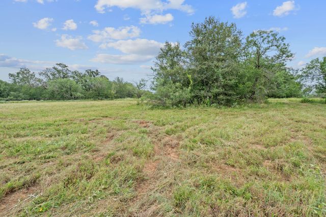 3597 Baker RD, Kingsbury, TX 78638