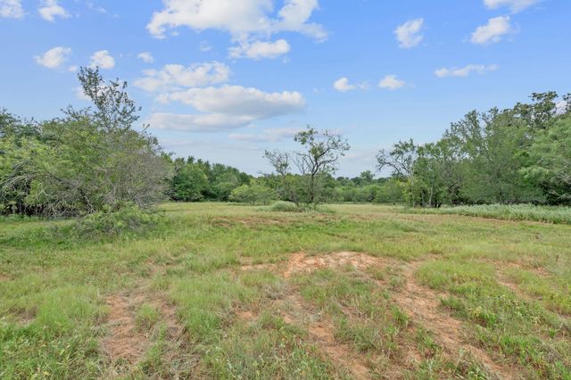 3597 Baker RD, Kingsbury, TX 78638