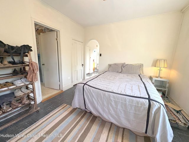 3766 Us Route 9, Hudson, NY 12534