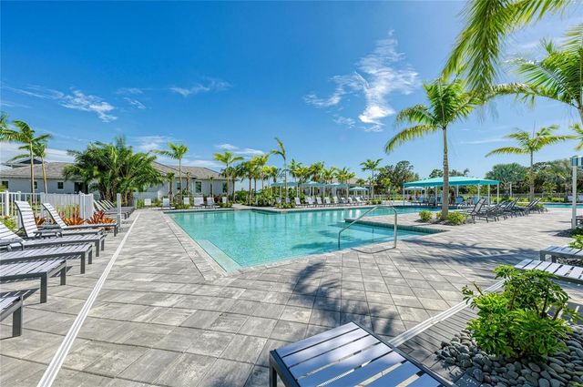 9920 CRYSTAL ISLE CIRCLE, Sarasota, FL 34241