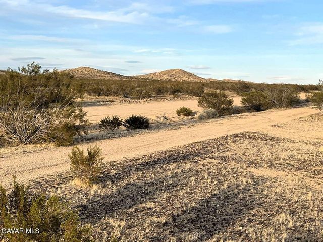 15884 Washburn Boulevard, California City, CA 93505