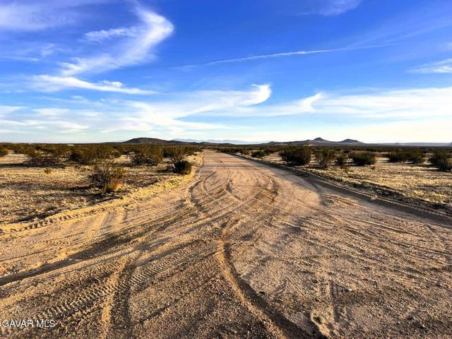 15884 Washburn Boulevard, California City, CA 93505