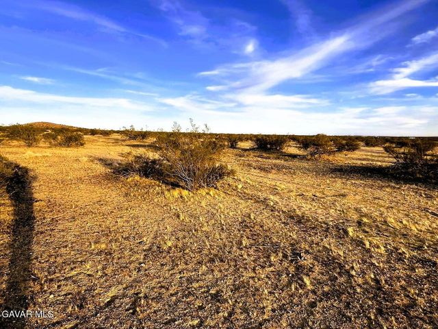 15884 Washburn Boulevard, California City, CA 93505