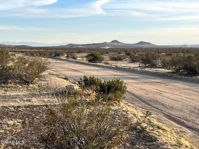 15884 Washburn Boulevard, California City, CA 93505