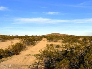 15884 Washburn Boulevard, California City, CA 93505