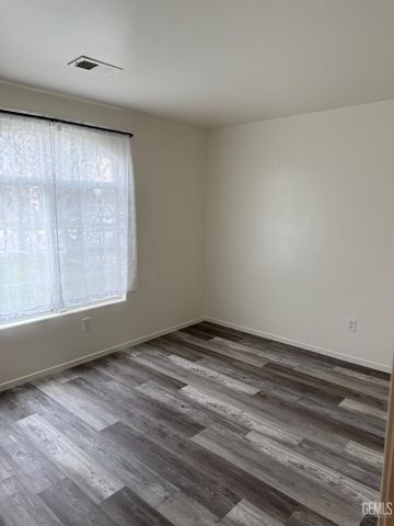 1305 Quartz Hill Road, Bakersfield, CA 93307