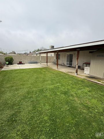 1305 Quartz Hill Road, Bakersfield, CA 93307