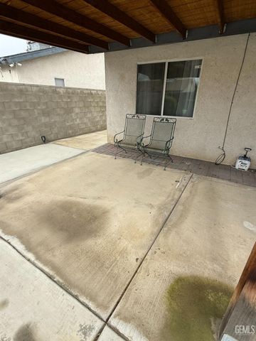 1305 Quartz Hill Road, Bakersfield, CA 93307