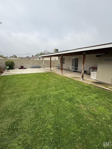 1305 Quartz Hill Road, Bakersfield, CA 93307