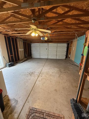 1305 Quartz Hill Road, Bakersfield, CA 93307