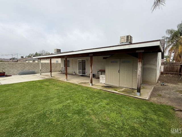 1305 Quartz Hill Road, Bakersfield, CA 93307