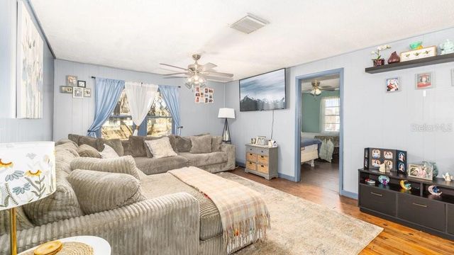 20 FLORIDA STREET, Frostproof, FL 33843