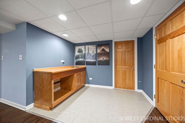 1910 E LIBERTY Drive, Wheaton, IL 60187
