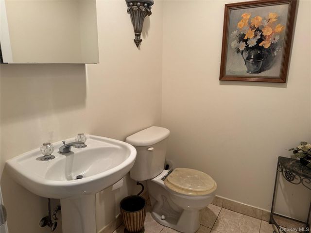 891 Altessa Boulevard, Melville, NY 11747