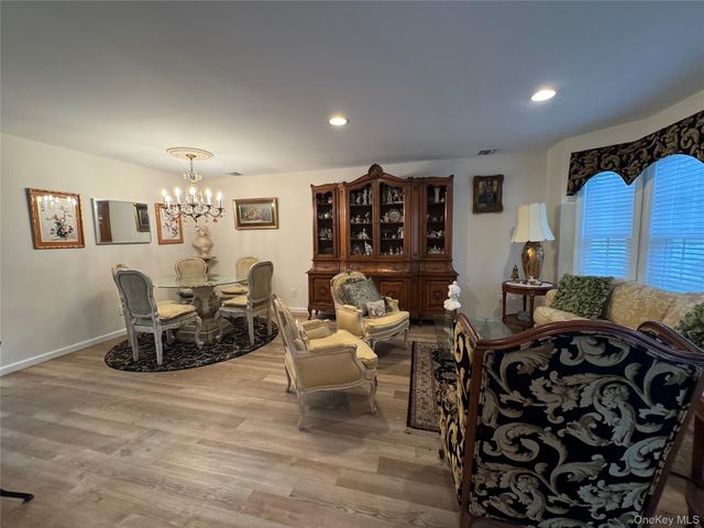 891 Altessa Boulevard, Melville, NY 11747