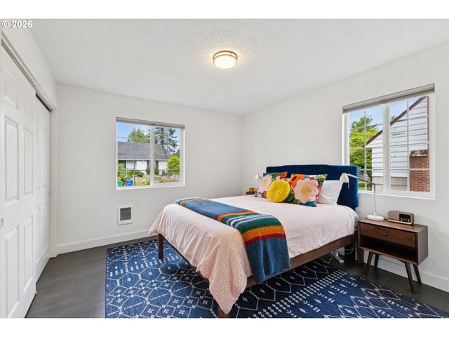 8912 Se STEPHENS St, Portland, OR 97216
