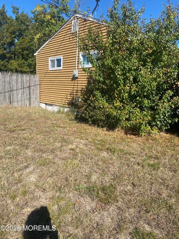 5 Sprucewood Drive, Brick, NJ 08723