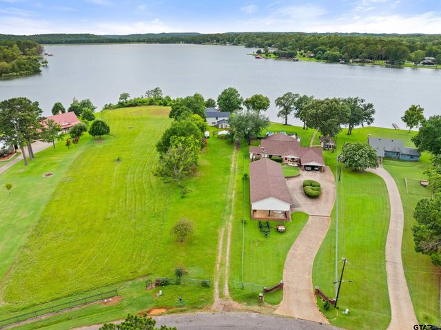 288 County Road 3133, Jacksonville, TX 75766