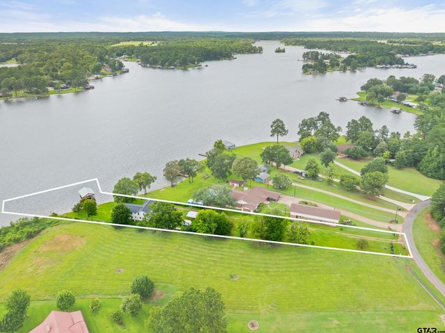 288 County Road 3133, Jacksonville, TX 75766