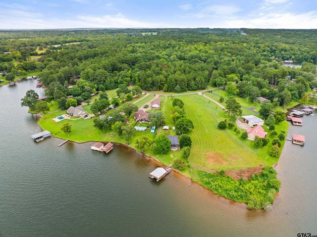 288 County Road 3133, Jacksonville, TX 75766