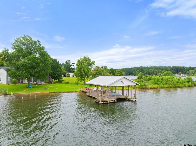 288 County Road 3133, Jacksonville, TX 75766