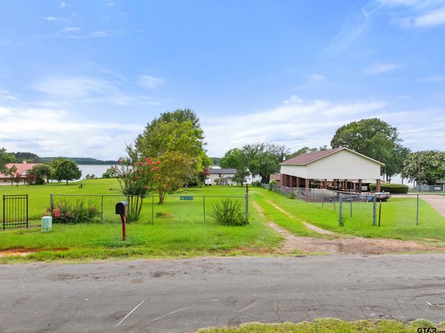 288 County Road 3133, Jacksonville, TX 75766