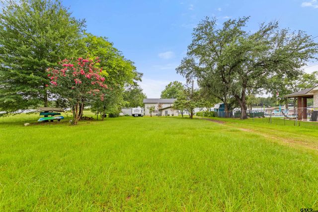 288 County Road 3133, Jacksonville, TX 75766