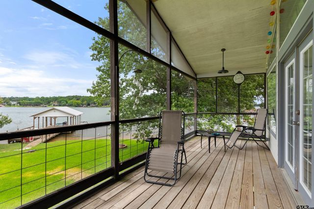 288 County Road 3133, Jacksonville, TX 75766