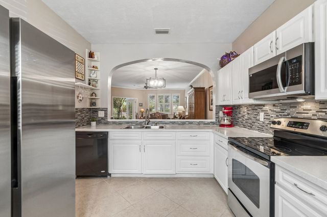 4415 Serena Cir, St Augustine, FL 32084