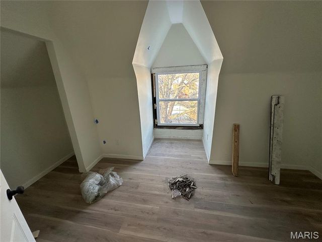 3805 Hartford Street, St Louis, MO 63116