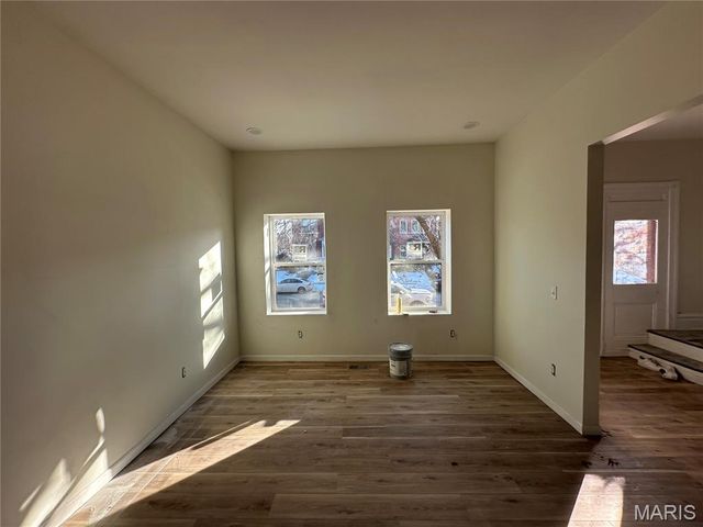 3805 Hartford Street, St Louis, MO 63116