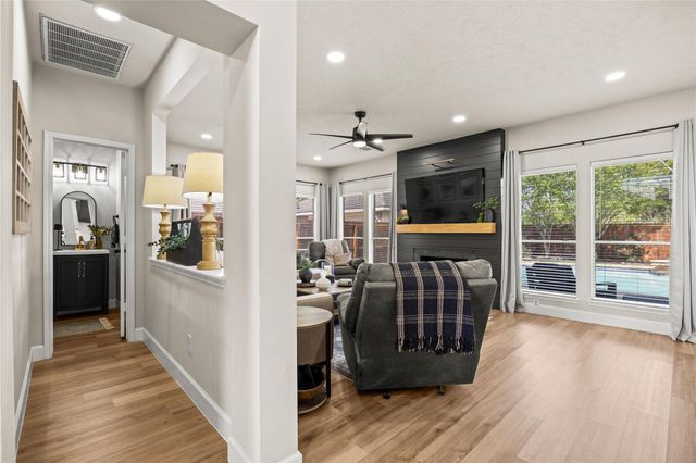 3514 Pine Chase Drive, Pearland, TX 77581