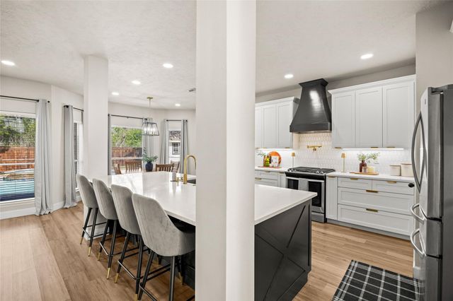 3514 Pine Chase Drive, Pearland, TX 77581